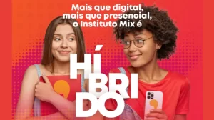 Duas meninas aparecem na imagem, uma com o livro e outra com o celular, e as letras falam que o Instituto Mix é Híbrido